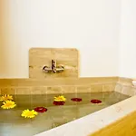 Nisí Bed & Breakfast 4*
