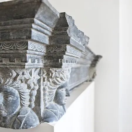 Bed and breakfast Nisí 4*